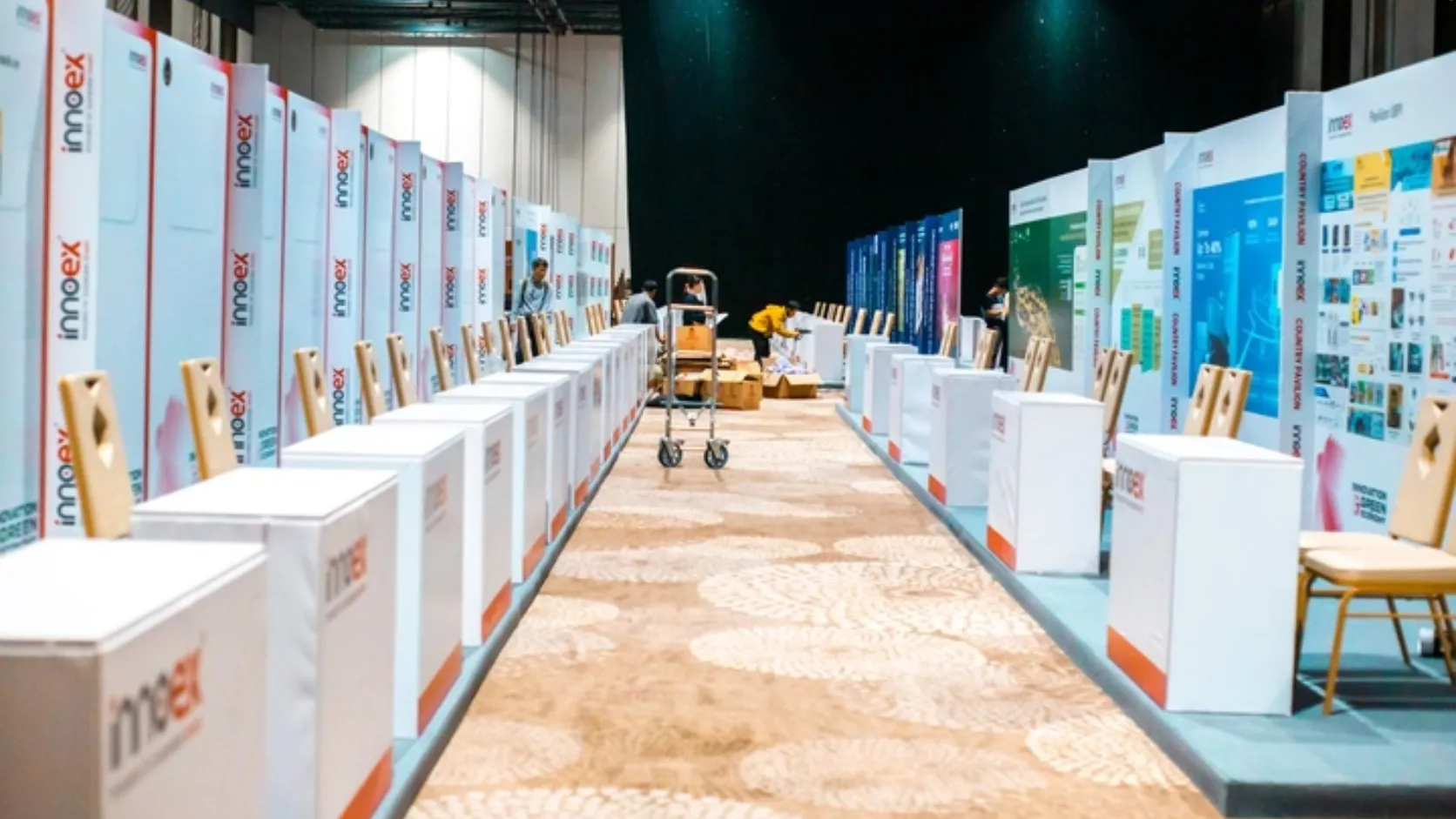 Melody Productionworx designs and constructs an exhibition booth for the INNOEX brand at Thiso Hall Convention Center